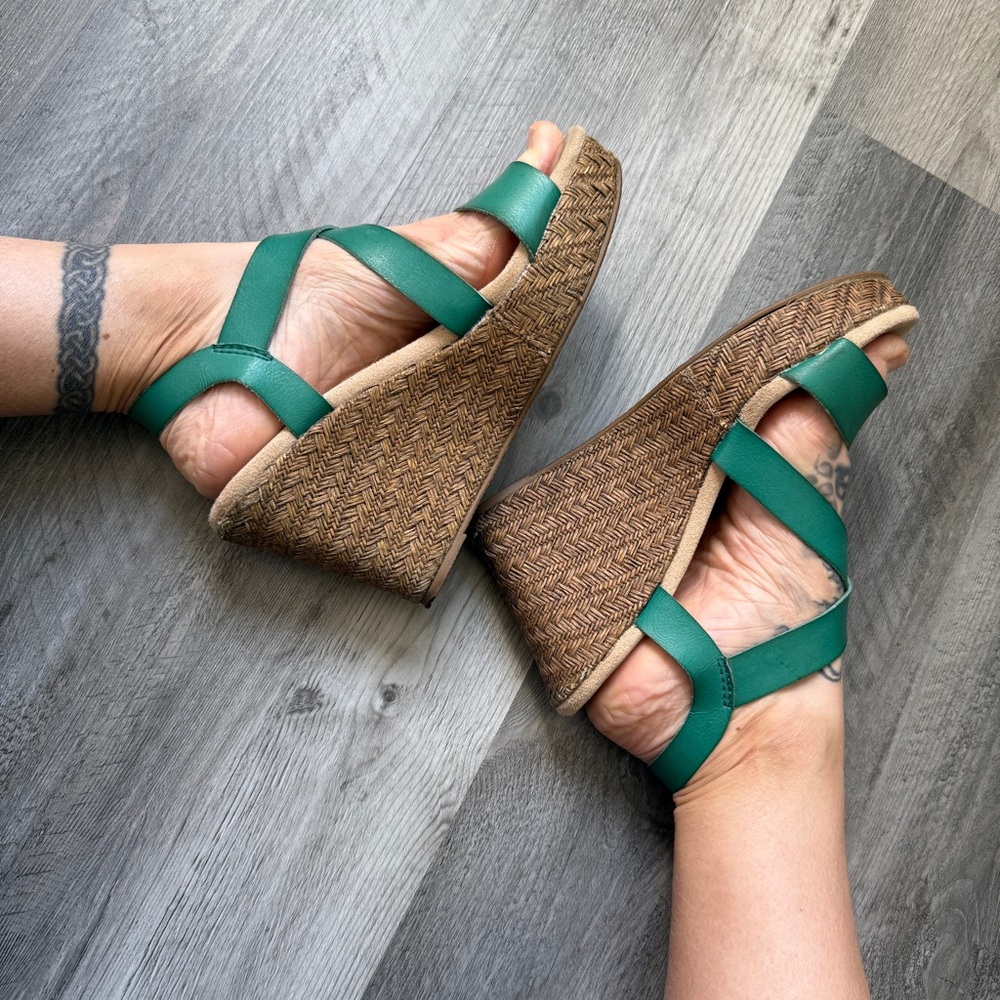 Daytrip Wedge Heel Sandals Women’s 9 Green Jute Used Worn